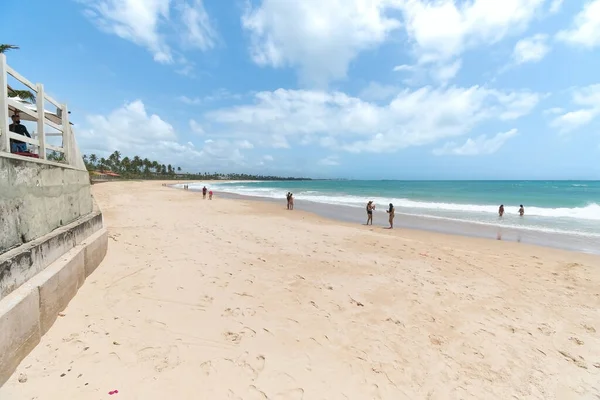 Ipojuca Brazylia Października 2021 Ludzie Cieszący Się Słonecznym Dniem Plaży — Zdjęcie stockowe