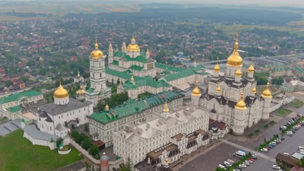Oekraïne Luchtfoto Naar Grootste Orthodoxe Kerk Complex Klooster Dormition Pochayiv — Stockvideo