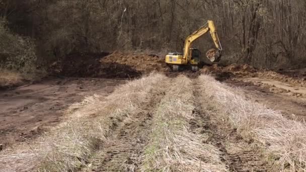 Werken Met Graafmachine Door Het Graven Van Grond Bouwplaats Graafbaktanden — Stockvideo