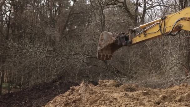 Construction Equipment Heavy Yellow Excavator Folded Boom Excavator Heavy Machinery — Stockvideo