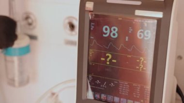 Various devices that measure heart rate, respiration rate, temperature, pressure, ECG, display apparatus for counterpulsation, and methods of cardiography in medicine are included in this class.