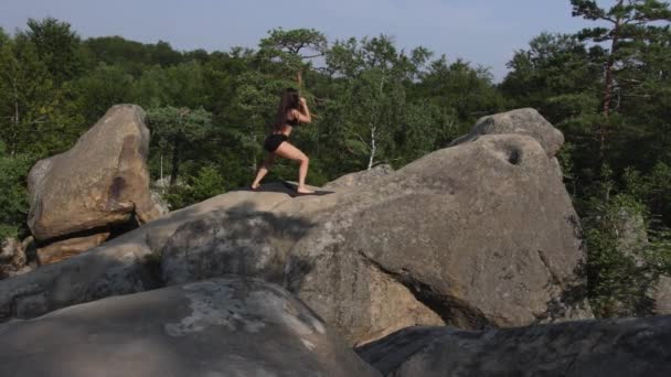 Pretty Woman Squats Mat Turns Body Waist Concept Sport Wellness — Stockvideo