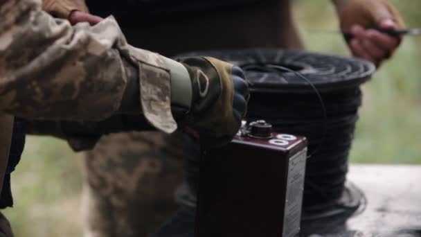 Soldier Camouflage Explosives His Hands Terrorist Team Combat Engineer Ammunition — Stockvideo