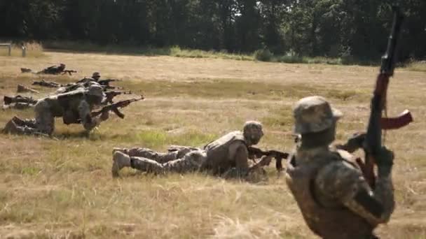 Part Military Special Forces Units Attack Enemy Group Soldiers Armed — Stock video
