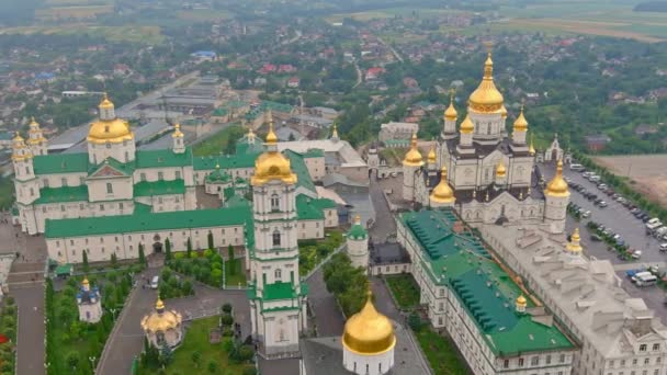 Ukraine Luftaufnahme Des Größten Orthodoxen Kirchenkomplexes Kloster Dormition Pochayiv Lavra — Stockvideo