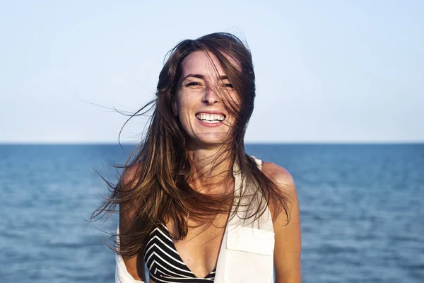 Jovencita Sonriente Alegre Traje Baño Fondo Del Mar — Foto de Stock