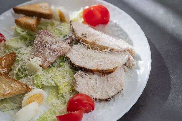 Caesar Salad Dish Chicken Lettuce — Stock Photo, Image