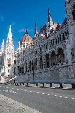 Budapeşte Macaristan parlamento binasının dış görünüşü 