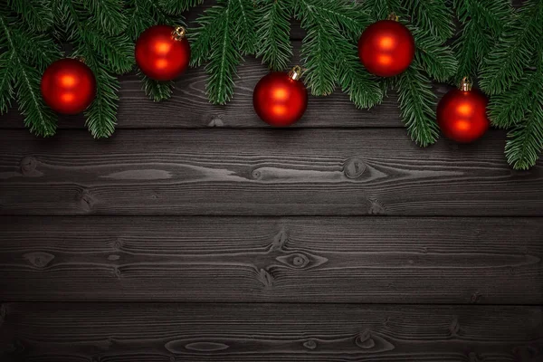 Una Bella Ghirlanda Rami Abete Verde Palline Natale Rosse Uno — Foto Stock