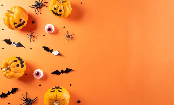 Decoraciones Halloween Hechas Calabaza Murciélagos Papel Araña Negra Sobre Fondo — Foto de Stock