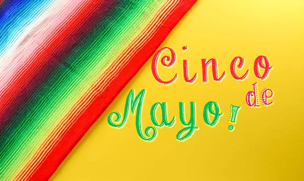 Cinco Mayo Semester Bakgrund Gjord Mexikanska Filt Ränder Eller Poncho — Stockfoto