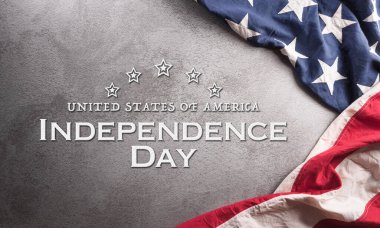 Amerikan bayrağından yapılan Karanlık Taş arka planda Bağımsızlık Günü kavramınız kutlu olsun..