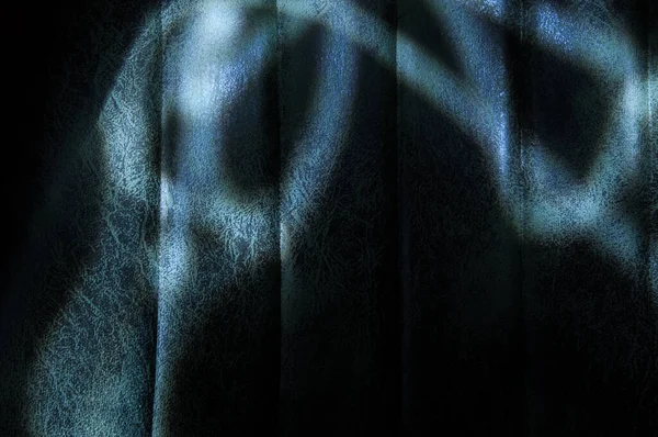 Tmavá Přírodní Luxusní Kožená Pohovka Texturované Pozadí Vybledlým Světlem Dlouhá — Stock fotografie