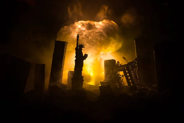 Atomkriegskonzept Explosion Einer Atombombe Apokalyptische Ansicht Der Innenstadt Nach Einem — Stockfoto