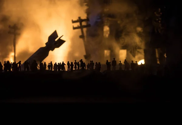 Decoración Artística Creativa Concepto Guerra Rusa Ucrania Multitud Mirando Explosión — Foto de Stock
