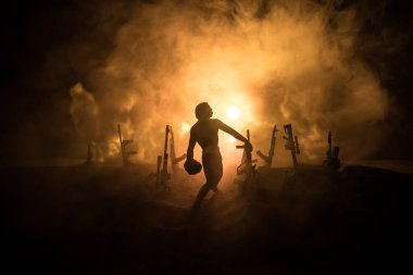 Yaratıcı sanat dekorasyonu, Ukrayna 'da Rus savaşı. Yol ve dev silahlar. Nükleer bomba patlaması. Seçici odak