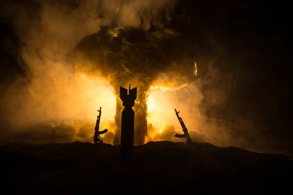 Творче Оформлення Російська Війна Україні Дорога Гігантська Зброя Величезним Вибухом — стокове фото
