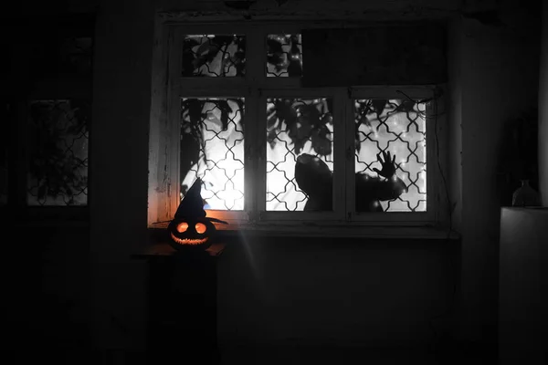 Ijesztő Halloween Tök Misztikus Ház Ablakában Éjszaka Vagy Halloween Tök — Stock Fotó