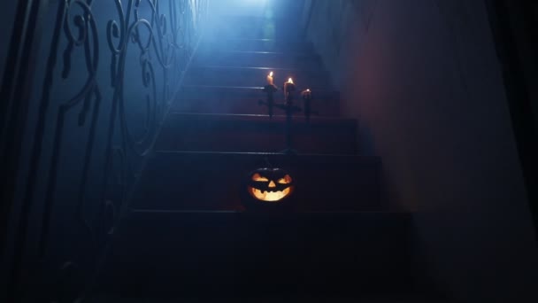 Conceito Halloween Horrível Castelo Abandonado Assustador Velho Castiçal Abóbora Halloween — Vídeo de Stock