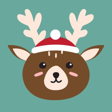 Yeşil arka planda izole edilmiş Noel şapkalı karikatür karikatür geyik yüzü