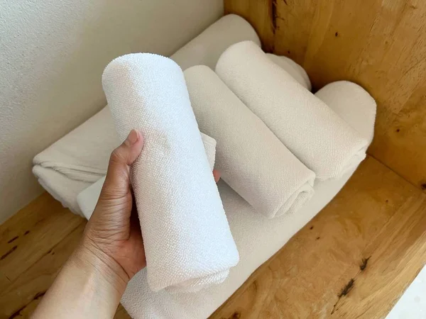 Close People Hand Hold Soft Cotton Towel Taking Shower Hotel — Foto de Stock