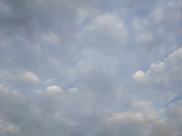 Cielo Nubes Con Luz Suave Del Sol — Foto de Stock
