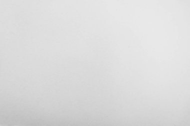 Arka plan olarak beyaz geri dönüştürülmüş kağıt dokusu. Gri kağıt dokusu, eski vintage sayfa ya da eski kartondan yapılmış grunge vignette. Kaba bir sanat eseri grunge harfini buruşturdu. Metin için kopyalama alanı olan karton.