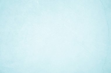 Yaz duvar kağıdında arka plan için pastel mavi ve beyaz beton taş dokusu. Çimento ve tonlamalardan oluşan kum duvar. Açık renkli beton duvar, çatlak çimento deseni tasarım için..