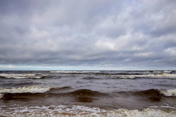 Duna de arena de hierba vista al mar, Mar Báltico — Foto de Stock