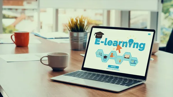 E-learning i edukacja internetowa dla studentów i studentów. — Zdjęcie stockowe