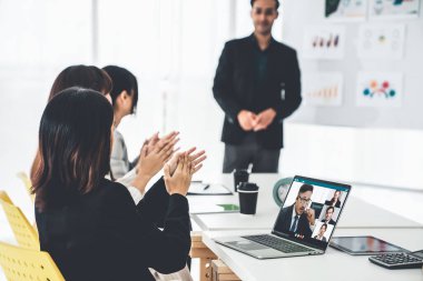 İş videosu çağrısı