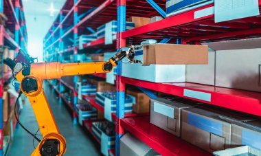 Yenilikçi depo ve fabrika dijital teknolojisi için akıllı robot kol sistemi