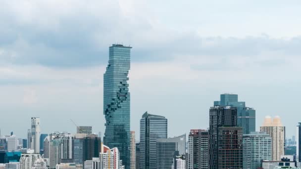 Time lapse paesaggio urbano e grattacieli nel centro della città di metropoli — Video Stock