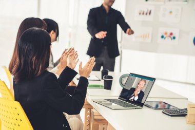 İş videosu çağrısı