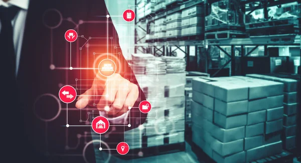 Smart warehouse management system with innovative internet of things technology — Stock Photo, Image