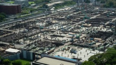 Metropolis 'te inşaat makineleri ile inşaat alanının zaman aşımı