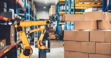 Yenilikçi depo ve fabrika dijital teknolojisi için akıllı robot kol sistemi