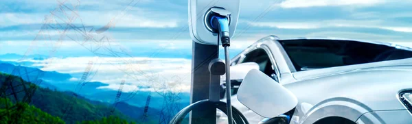 EV laddstation för elbil i begreppet grön energi och miljökraft — Stockfoto