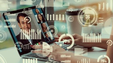 Şirket personeli toplantısındaki iş adamlarının yaratıcı görüntüsü