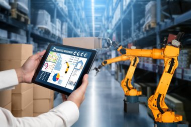 Yenilikçi depo ve fabrika dijital teknolojisi için akıllı robot kol sistemleri