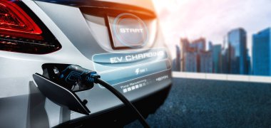 Alternatif yeşil enerji kavramında elektrikli araba şarj istasyonu