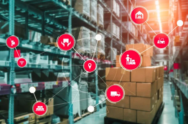 Smart warehouse management system with innovative internet of things technology — Stock Photo, Image