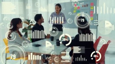 Şirket personeli toplantısındaki iş adamları imrendirici grafikle