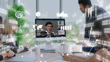 Şirket personeli toplantısındaki iş adamlarının yaratıcı görüntüsü