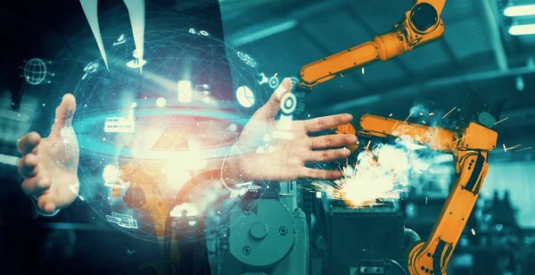Gemechaniseerde industrie robot arm en fabrieksarbeider dubbele blootstelling — Stockfoto