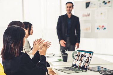 İş videosu çağrısı