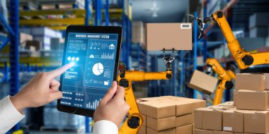 Yenilikçi depo ve fabrika dijital teknolojisi için akıllı robot kol sistemleri