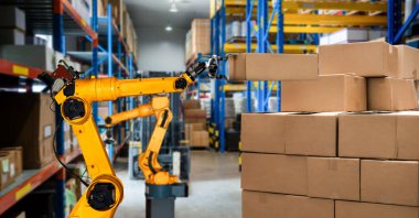 Yenilikçi depo ve fabrika dijital teknolojisi için akıllı robot kol sistemi