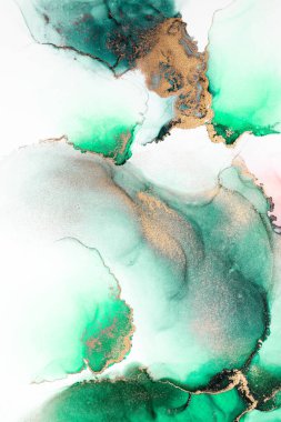 Kağıt üzerinde mermer sıvı mürekkep resminin yeşil altın soyut arkaplanı .