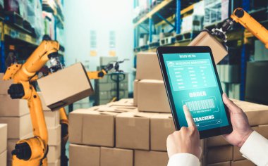 Yenilikçi depo ve fabrika dijital teknolojisi için akıllı robot kol sistemleri
